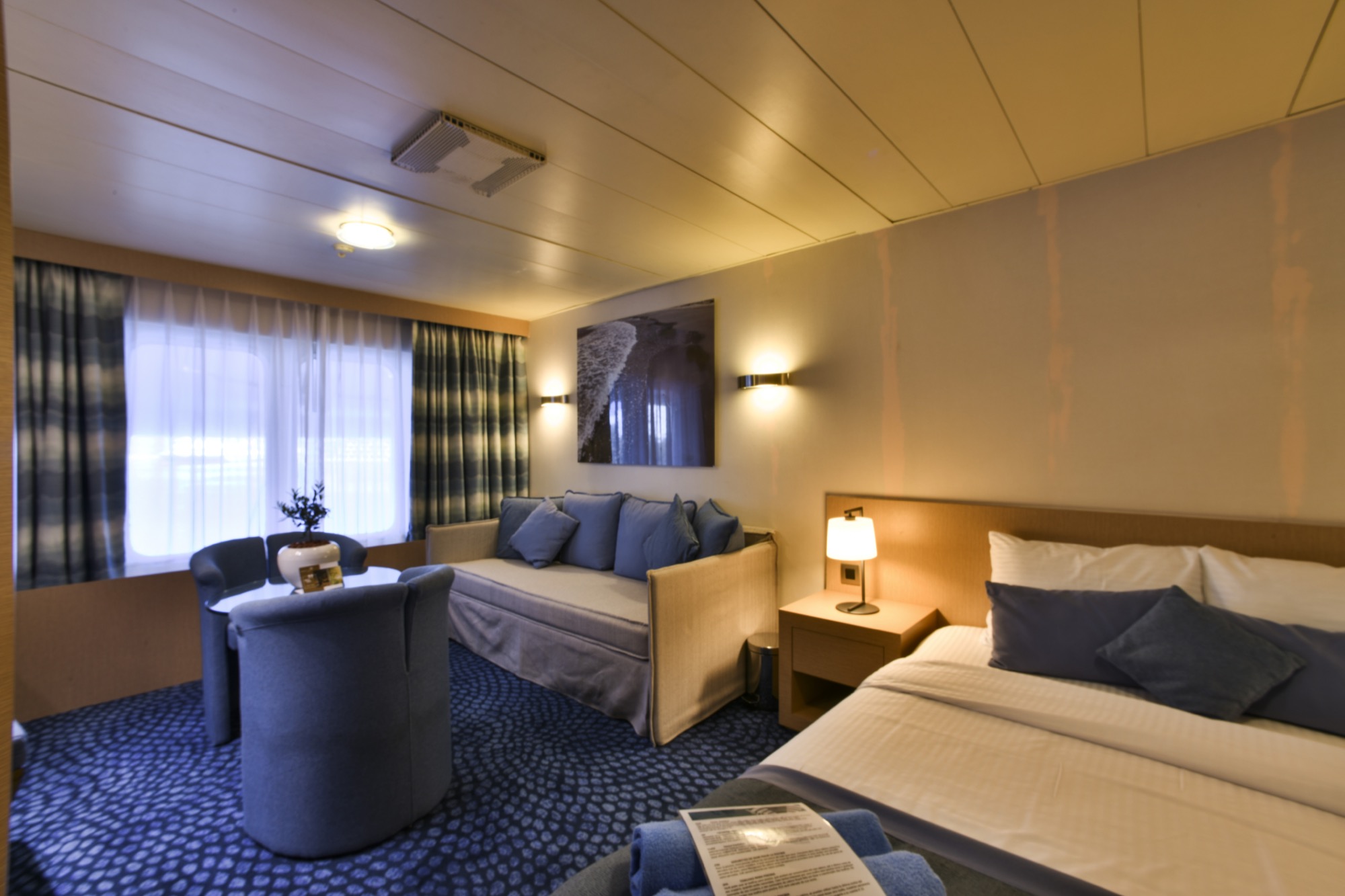Celestyal Olympia Accommodation Grand Suite SG 3.jpg